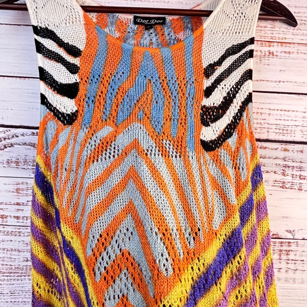 Artsy Pointelle XL Bright Geometric Animal Print Asymmetrical Knit Tunic Top - Picture 11 of 12